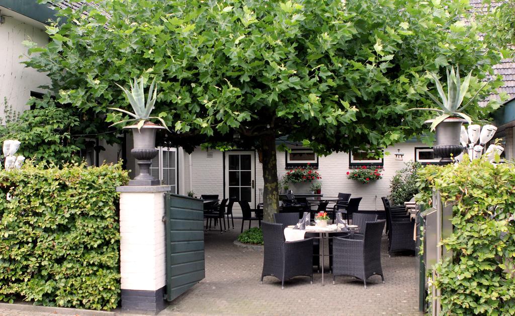 Restaurant Oolderhof Bv Hotel Roermond Ngoại thất bức ảnh
