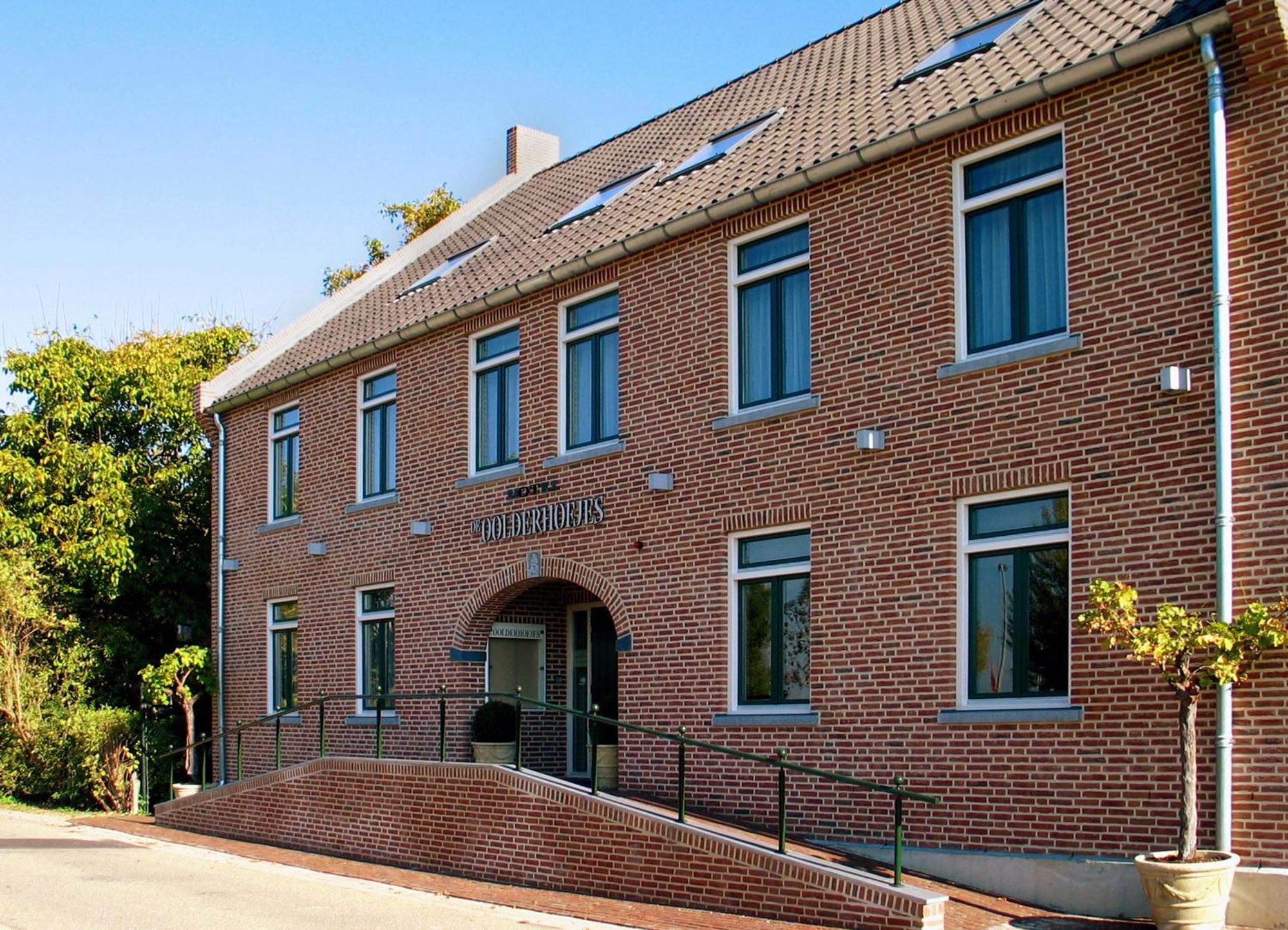 Restaurant Oolderhof Bv Hotel Roermond Ngoại thất bức ảnh